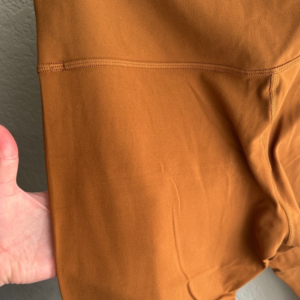 lululemon carmel brown cropped leggings - Picture 4 of 6